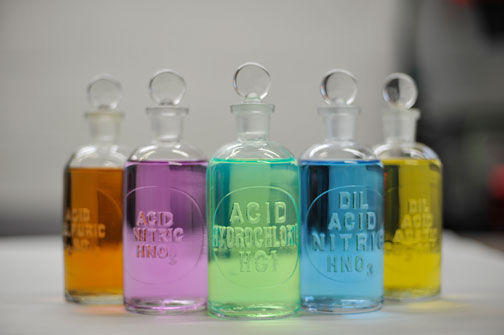 ETCHED GLASS REAGENT BOTTLES 500ML (16OZ)
