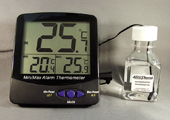 INCUBATOR THERMOMETER MIN/MAX/ CURRENT TRIPLE DISPLAY -50-70C - Click Image to Close